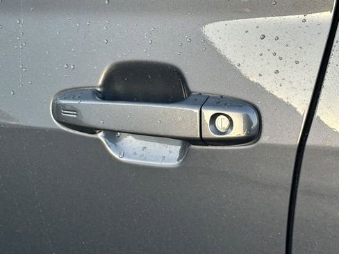 Used 2024 Subaru Forester Premium image 13