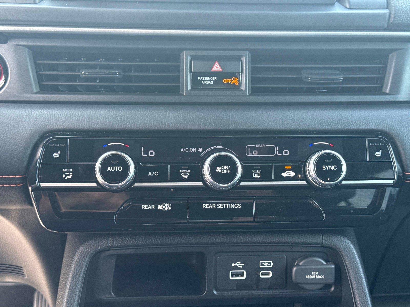Certified 2025 Honda Pilot Sport image 24