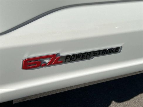 New 2026 Ford F350 Platinum w/ Tremor Off-Road Package image 13