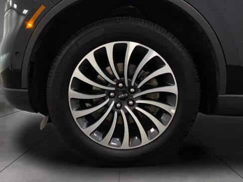 Used 2023 Lincoln Aviator Reserve w/ Equipment Group 201A AWD/4WD image 13