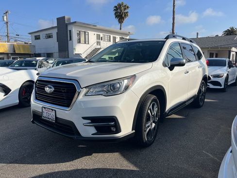 Used 2019 Subaru Ascent Touring w/ Popular Package #2A AWD/4WD image 1
