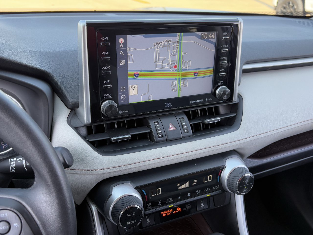 Used 2021 Toyota RAV4 Limited AWD/4WD image 18