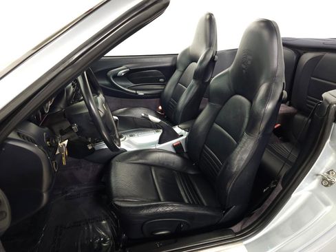 Used 2004 Porsche 911 Cabriolet image 14