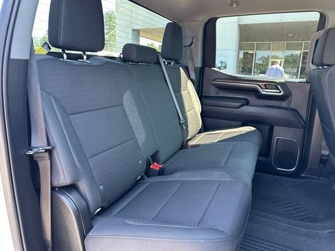 Used 2024 Chevrolet Silverado 1500 RST AWD/4WD image 33