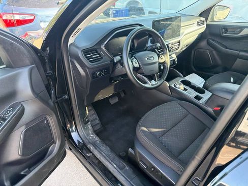 Used 2024 Ford Escape Active w/ Tech Pack #1 AWD/4WD image 5