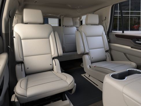 New 2026 GMC Yukon Denali w/ Sun & Power Step Package AWD/4WD image 36