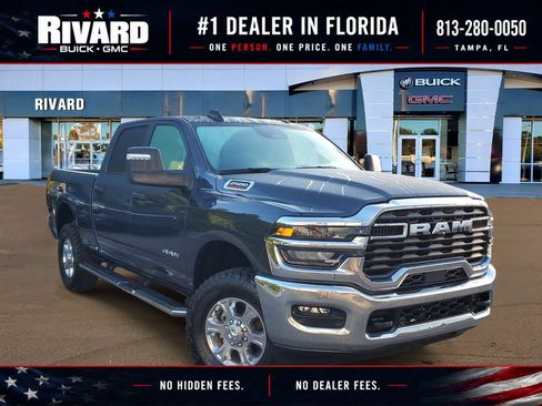 Used 2025 RAM 2500 Big Horn AWD/4WD image 1