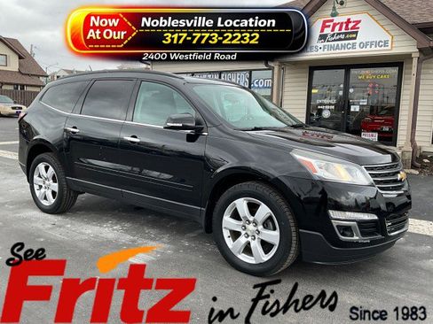 Used 2017 Chevrolet Traverse LT w/ Style and Technology Package image 1