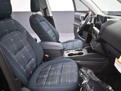 New 2025 Ford Bronco Sport Heritage w/ Convenience Package AWD/4WD image 16