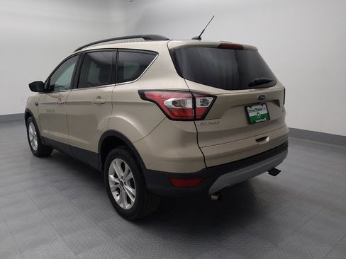 Used 2017 Ford Escape SE w/ Equipment Group 201A image 5