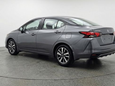 Used 2025 Nissan Versa SV image 5