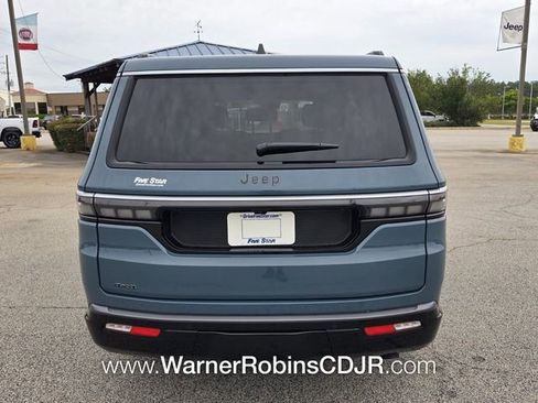 New 2026 Jeep Grand Wagoneer 4WD image 11