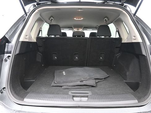 Used 2024 Nissan Rogue S AWD/4WD image 24