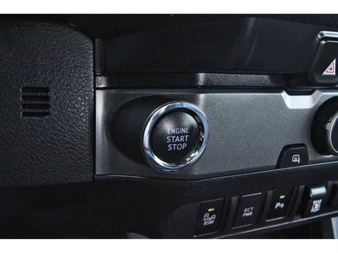 Used 2020 Toyota Tacoma TRD Sport w/ TRD Premium Sport Package RWD image 21