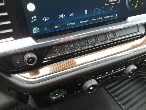 Certified 2022 Chevrolet Silverado 1500 LT image 11