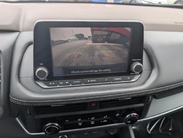 Used 2022 Nissan Rogue S FWD image 26