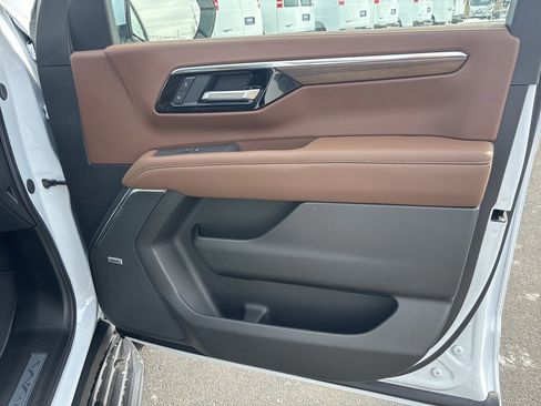 New 2026 Chevrolet Tahoe High Country w/ Sun And Tow Package image 54