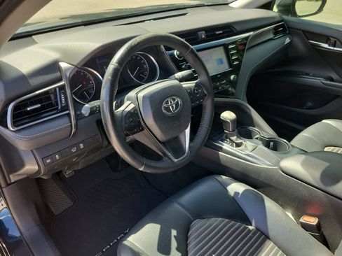 Used 2020 Toyota Camry SE FWD image 15