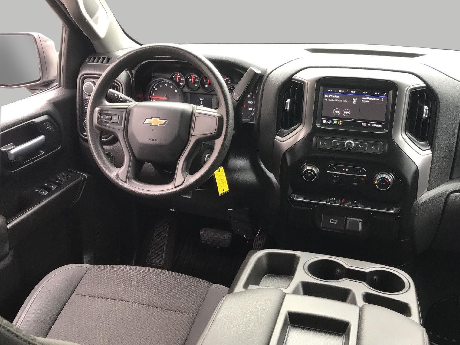 Used 2020 Chevrolet Silverado 1500 Custom w/ Custom Convenience Package AWD/4WD image 5
