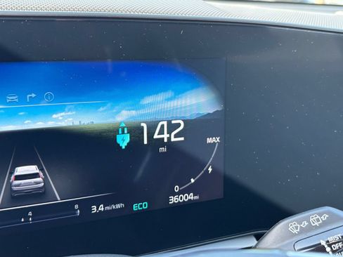 Used 2024 Kia Niro Wind FWD image 17