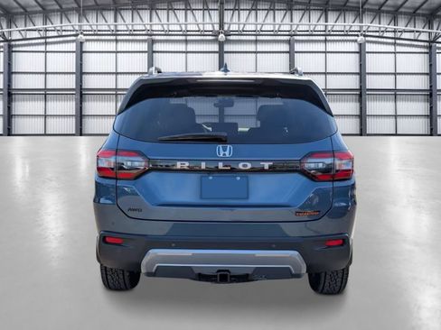 New 2026 Honda Pilot TrailSport image 4