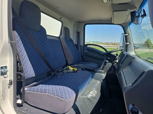 New 2025 Chevrolet Low Cab Forward image 9