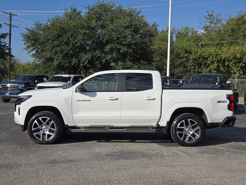 Certified 2023 Chevrolet Colorado Z71 w/ Z71 Convenience Package 2 image 5