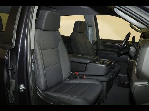 Used 2022 Chevrolet Silverado 1500 LT w/ Z71 Off-Road Package AWD/4WD image 31