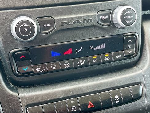 Used 2024 RAM ProMaster 2500 FWD image 15