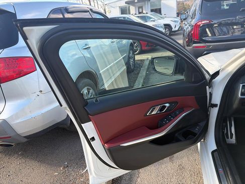 Used 2023 BMW 330i xDrive Sedan w/ M Sport Package image 15