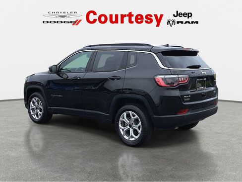 Certified 2025 Jeep Compass Latitude AWD/4WD image 6