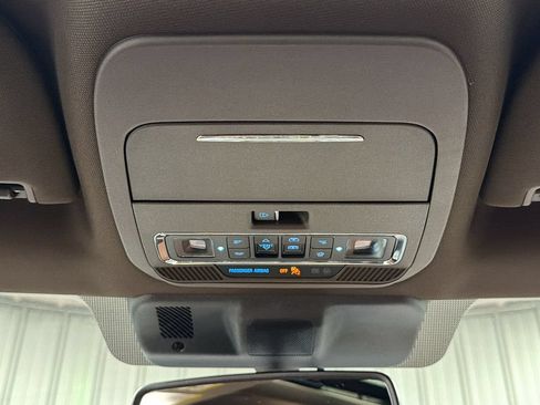 Used 2025 Ford F150 King Ranch AWD/4WD image 47