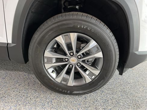 New 2026 Chevrolet Equinox LT FWD image 34