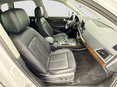 Used 2019 Audi Q5 Prestige w/ Convenience Package AWD/4WD image 18