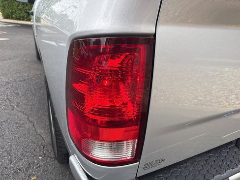 Used 2015 RAM 1500 Express AWD/4WD image 23