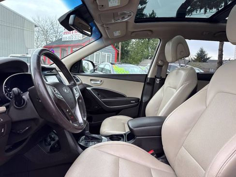 Used 2017 Hyundai Santa Fe Limited image 17