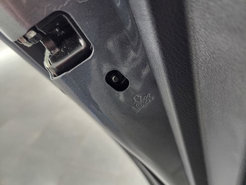 Used 2023 Nissan Sentra SV image 37