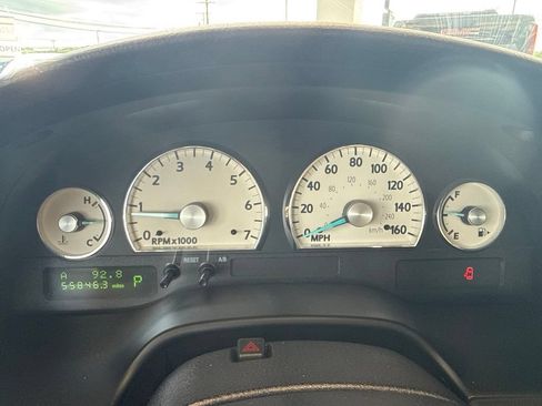 Used 2004 Ford Thunderbird RWD image 17