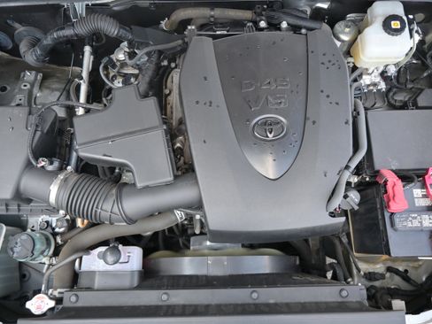 Used 2022 Toyota Tacoma TRD Off-Road w/ TRD Premium Off Road Package image 36