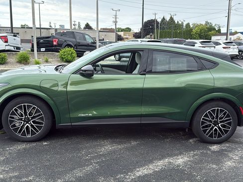 Used 2025 Ford Mustang Mach-E Premium AWD/4WD image 6
