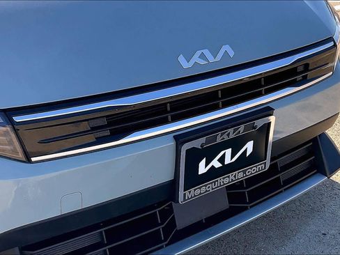 Certified 2025 Kia K4 EX image 31