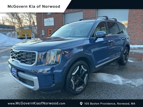 Used 2023 Kia Telluride S w/ S Sunroof Package image 1