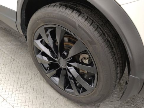 Used 2022 Nissan Rogue Sport SL w/ Premium Package FWD image 31