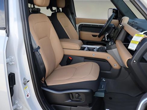 New 2026 Land Rover Defender 110 X AWD/4WD image 19