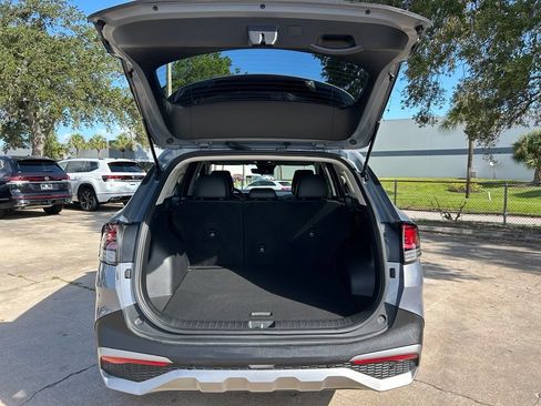 Used 2025 Kia Sportage EX FWD image 39