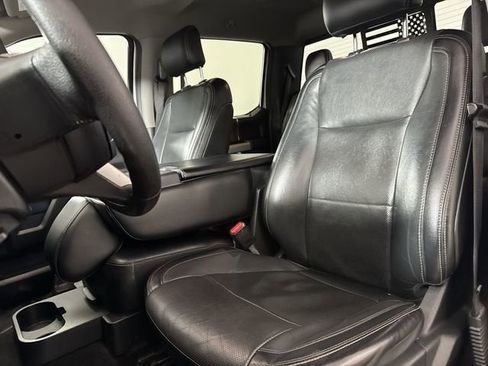 Used 2016 Ford F150 Lariat w/ Trailer Tow Package image 18