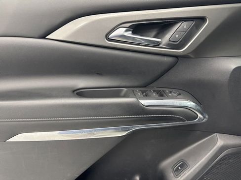 Used 2024 Chevrolet Traverse LT w/ Trailering Package image 9