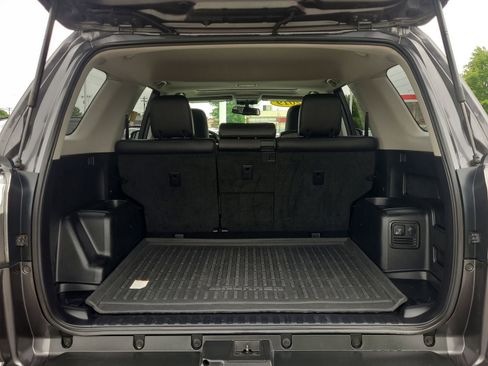 Used 2019 Toyota 4Runner TRD Off-Road Premium AWD/4WD image 15