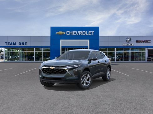 New 2026 Chevrolet Trax LS image 32