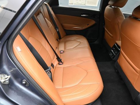 Used 2020 Toyota Avalon Limited image 23